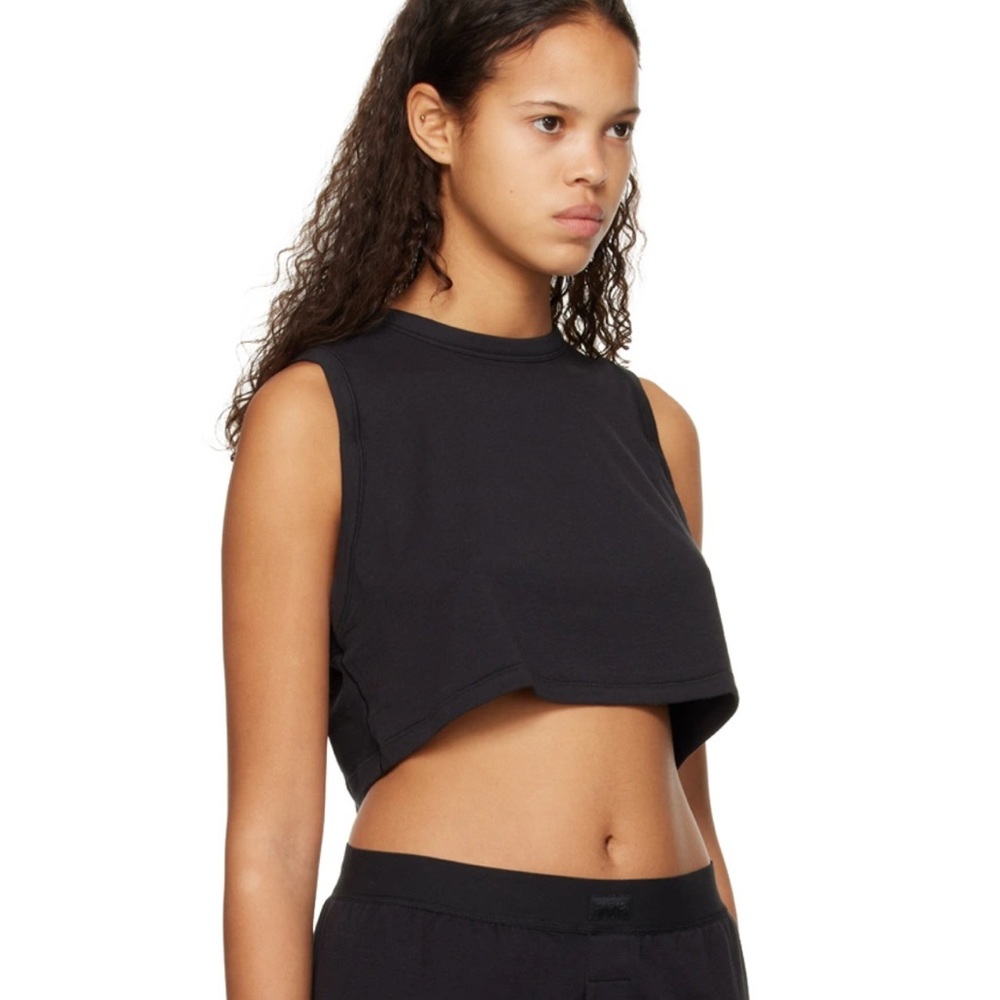 Skims boyfriend crop tank 2x